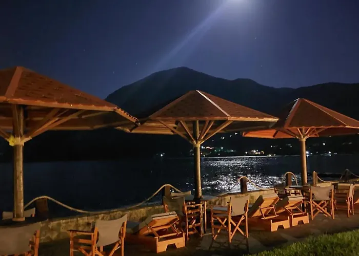 Mantzaris Appartments شقة