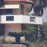 شقة Mantzaris Appartments